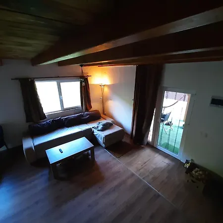 Lantställe Mountain Cozy Sub Cetate
